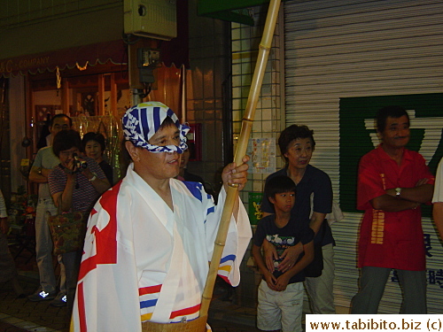 House burglars in the old times covered their faces like this guy does.  Nowadays they have masks