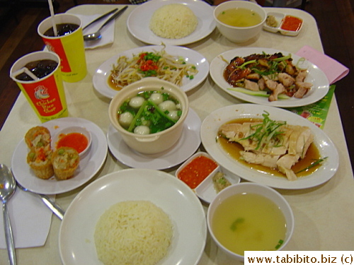 All this food, including special chicken rice and plain broth, for just US$8.  Unbelievable value, and so tasty!  The pepsi alone would cost US$2.5 a cup in Tokyo