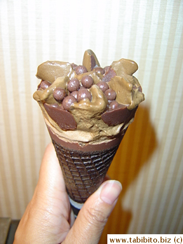 We had a very chocolatey ice cream cone from 7-11 one night.  Even the cone is dark chocolate wafer