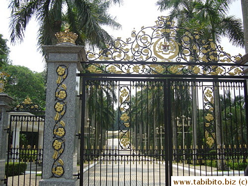 Visited the outside of the Palace