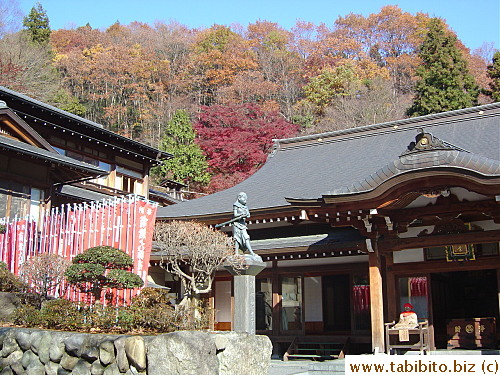 Another shrine near the cable car station