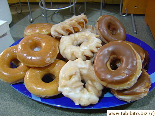 The breakfast buffet had a plate of donuts.  But after eating last night's yucky ones, I didn't want to even go near them (except to take their picture)