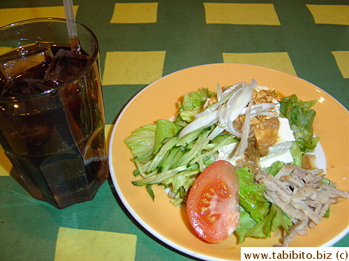 The uninspiring salad that came with KL's lunch set