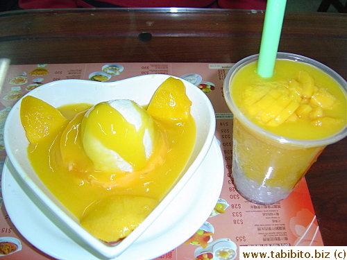 We ordered a mango pudding and a mango sago drink