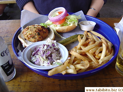 A female colleague ordered crab cake burger set