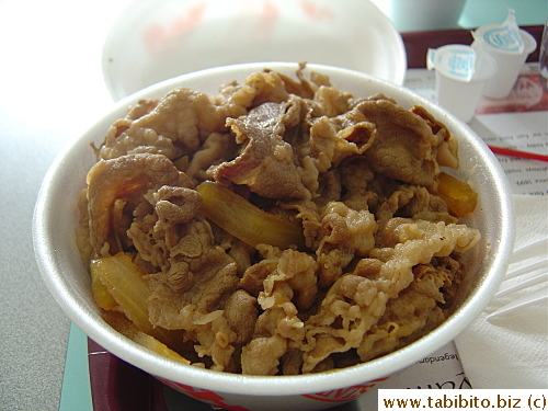 KL and two other colleagues made a stop for beef rice bowl around 9 AM before heading to the airport