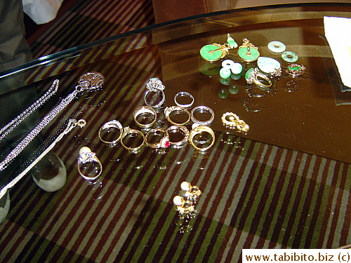 Eleven rings and jade pendants