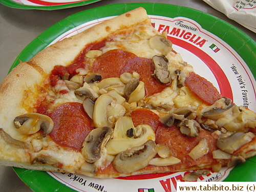 Mushroom & Pepperoni $4.55 per slice