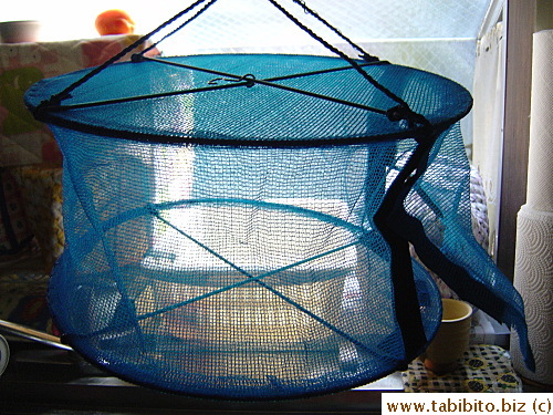 A drying net I got from a 100-Yen shop (dollar shop)
