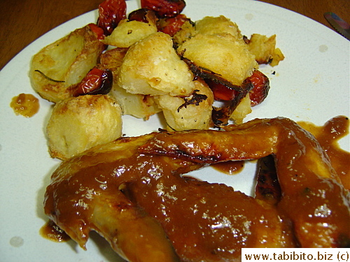 I served BBQ wings with it