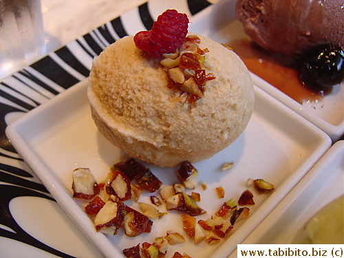 Salt Caramel with Nut Caramelized