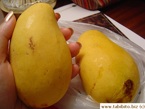 Thailand mangoes (very sweet) S$1.8 for the pair