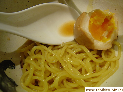 I only wanted a mouthful of noodles and half an egg from Winnie as I didn't want to ruin my appetite for dinner.  The soup tasted strongly of dried squid