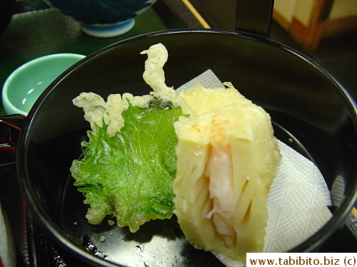 The best dish of the two sets: Fresh bamboo and prawn meat tempura which reminded me of prawn dumpling in Hong Kong yumcha