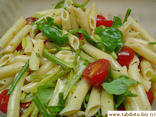 Cold pasta salad is SOOOO GOOD to eat on a hot summer day,on a picnic or as a BBQ side dish.  Just pasta, cherry tomatoes, veggies, fresh basil, tiny bit of grated garlic, chili flakes, S&P, vinegar and extra VOO.  Served well chilled.