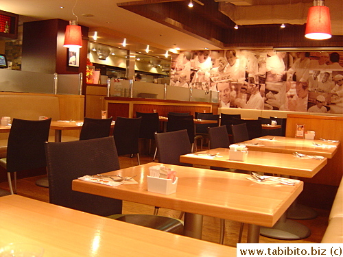 No other diners were there when we arrived half hour after opening time