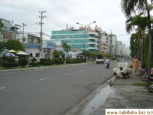The main road in Nha Trang, Tran Phu