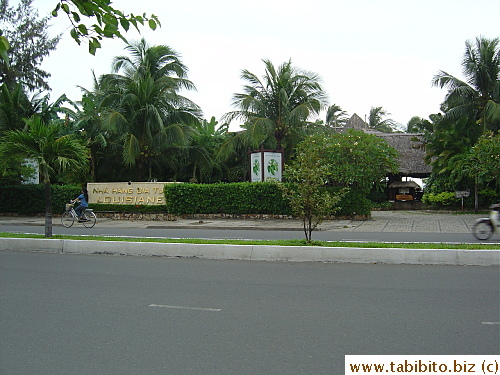 Walking along Tran Phu not far from the hotel, there's this Louisiane Brewery which is a pub and restaurant