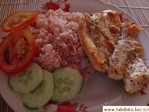 Roast Chicken Rice Set 50000VND/US$2.7 (but the chicken wasn't roasted, it was panfried and a bit dry and tough)