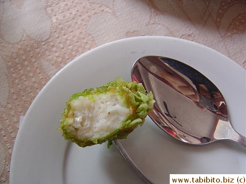 Very bouncy balls with sweet meat in a crunchy coating, the best dish I had in Nha Trang