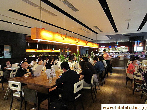 Communal table