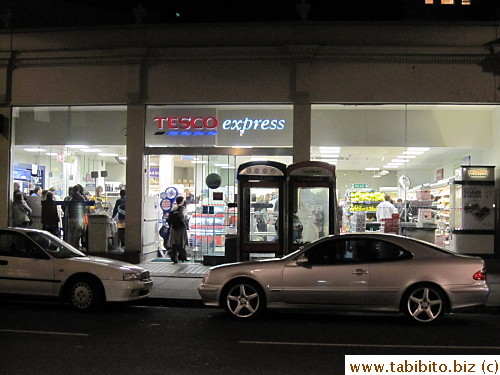 24-hr Tesco express is like a convenient store 