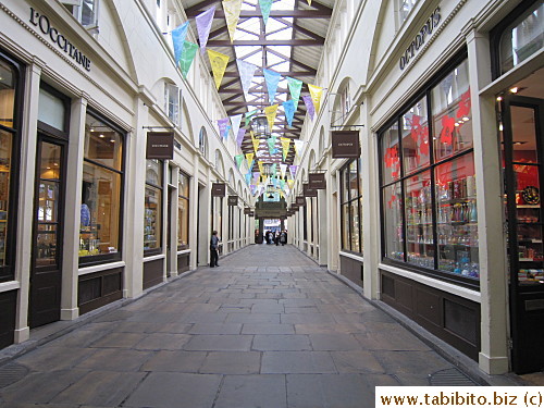 Upmarket stores in covered arcade