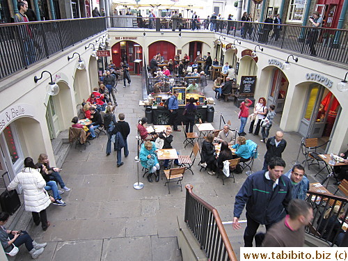 Food court