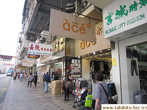has tons of wholesale clothing shops