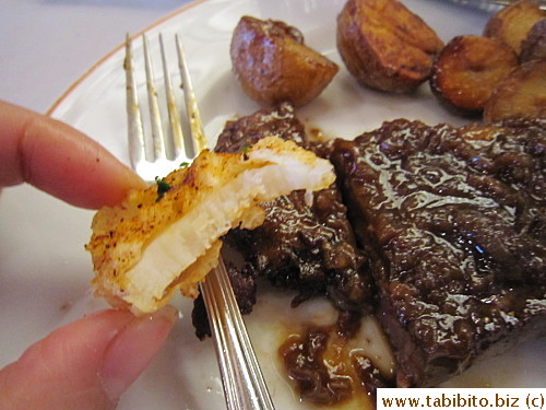 I tried a scallop (delicious)