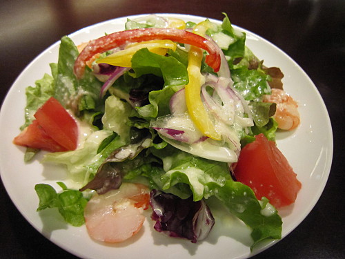 Very fresh ingredients and delicious dressing