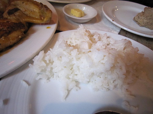 The slightly spicy sauce goes so well with rice MOP16/US$2 per plate
