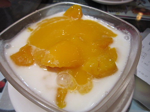 Mango with Coconut Jelly Noodle HK$26/$3.3