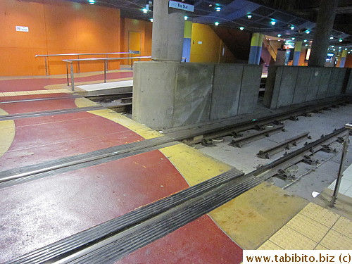 On the return trip, you simply cross over the train tracks to the other side