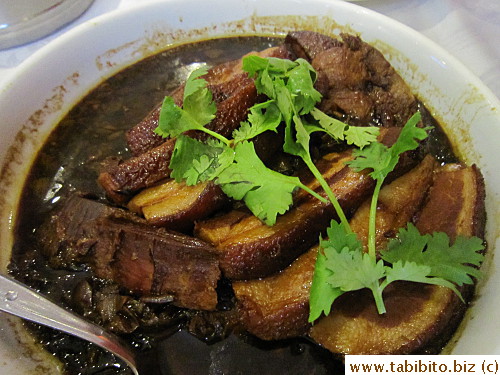 Braised pork belly with preserved vegetables, not as fragrant as it ought to be