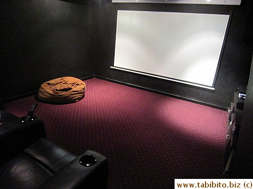 Saw several movies in the cinema, complete with recliners, at Peter's