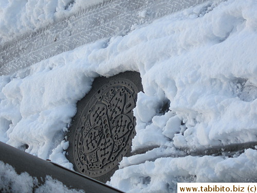 TIL manhole covers are heated